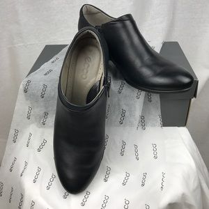 Ecco booties